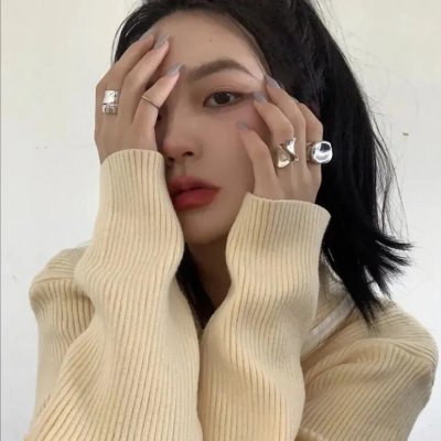 只在那里发光